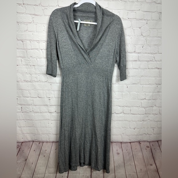 ATHLETA Knit Wool Viscose 3/4 sleeve V-neck midi Sweater Dress, sz M, GUC - Picture 1 of 6